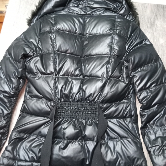 Zara basic black puffer down jacket. Women's size medium - Picture 9 of 9